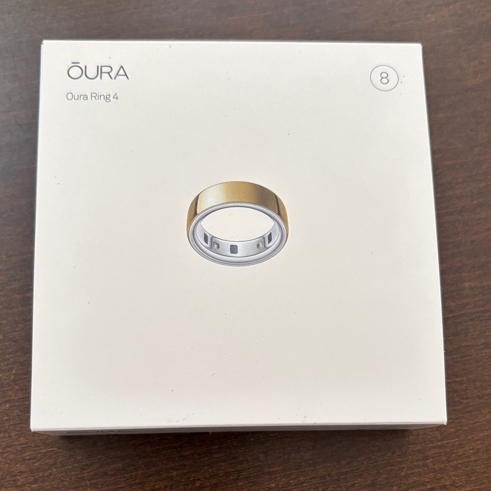 Oura Ring 4 in Gold Finish. Size 8